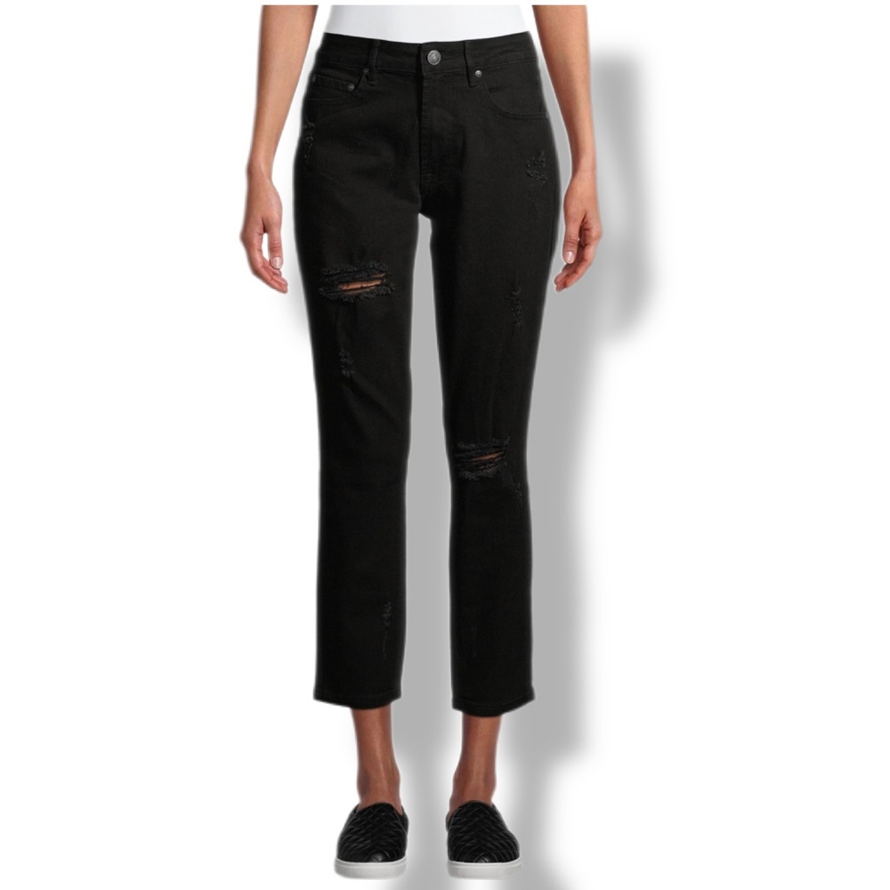 NWT Almost Famous Black Distressed Vintage Mom Jeans Size 3
